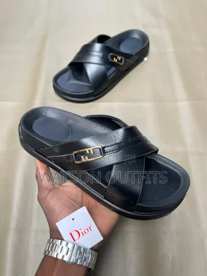 Classically Best and Beautifully Looking Sandals or Sendo Suiting Men