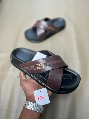 Classically Best and Beautifully Looking Sandals or Sendo Suiting Men