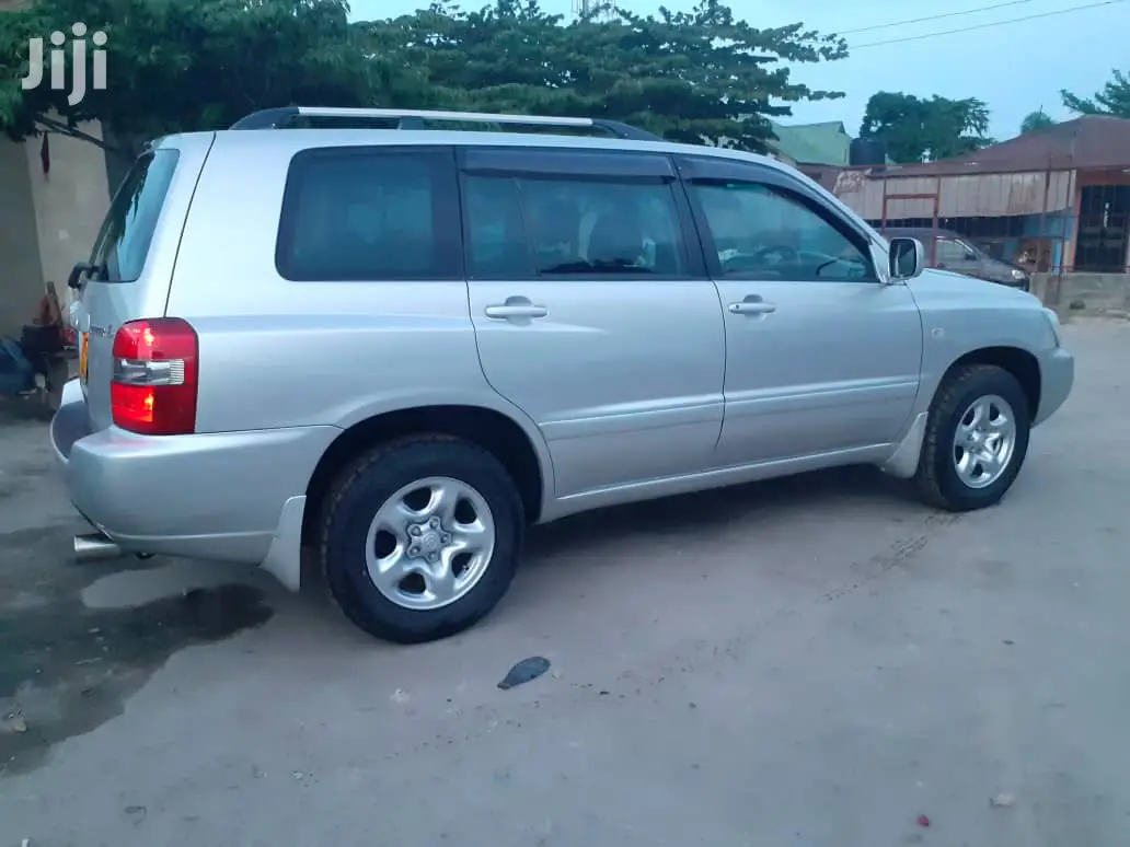 Toyota Kluger 2004 Silver