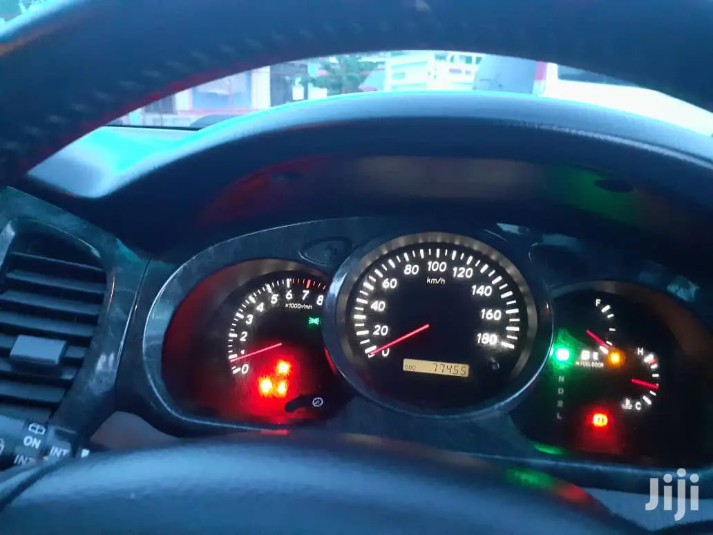 Toyota Kluger 2004 Silver