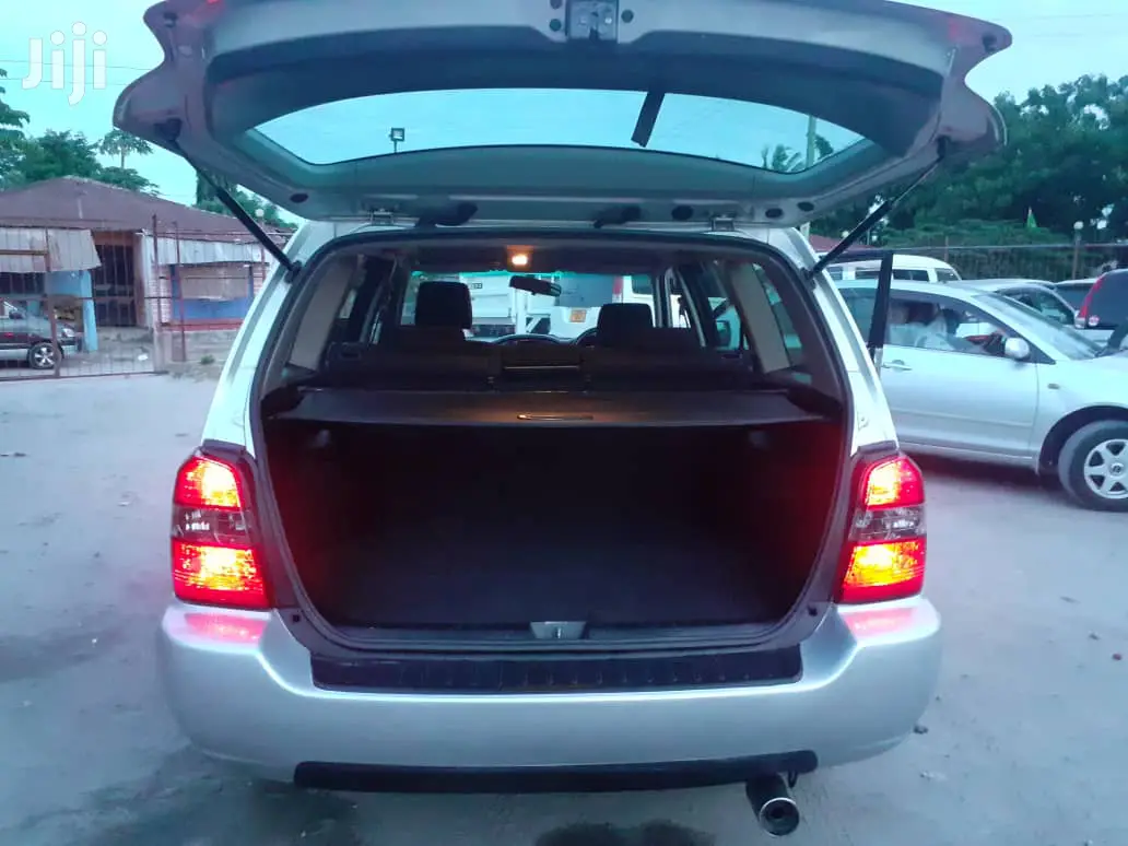 Toyota Kluger 2004 Silver