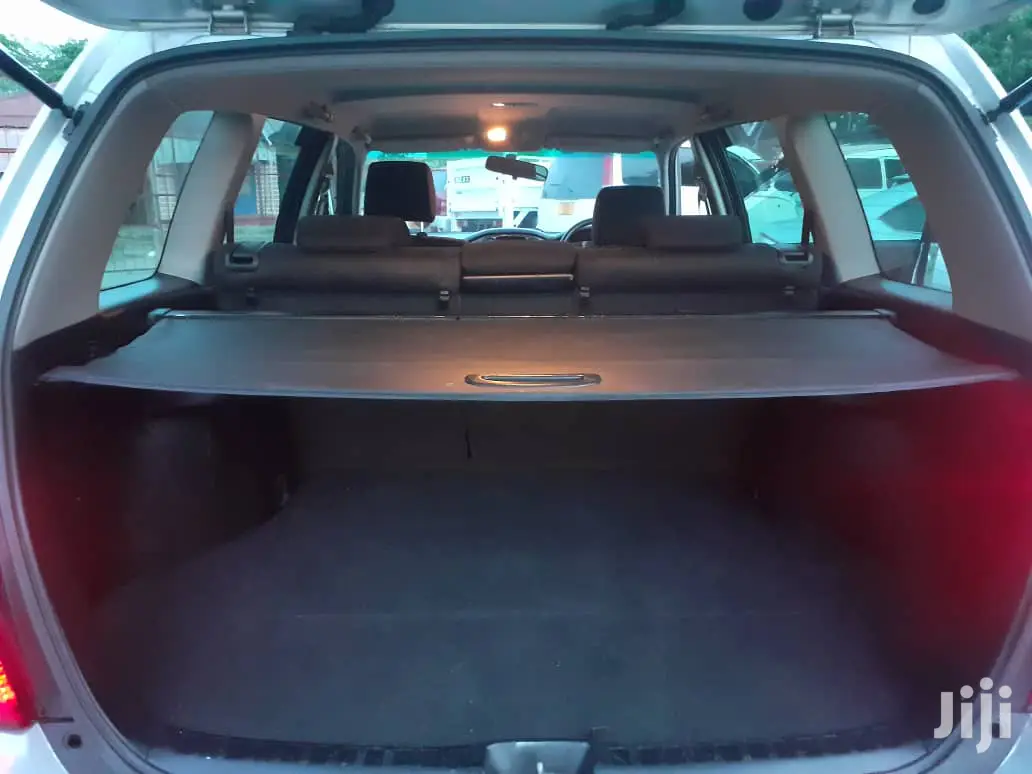 Toyota Kluger 2004 Silver