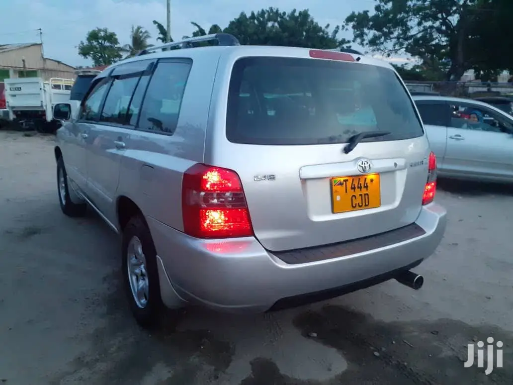 Toyota Kluger 2004 Silver