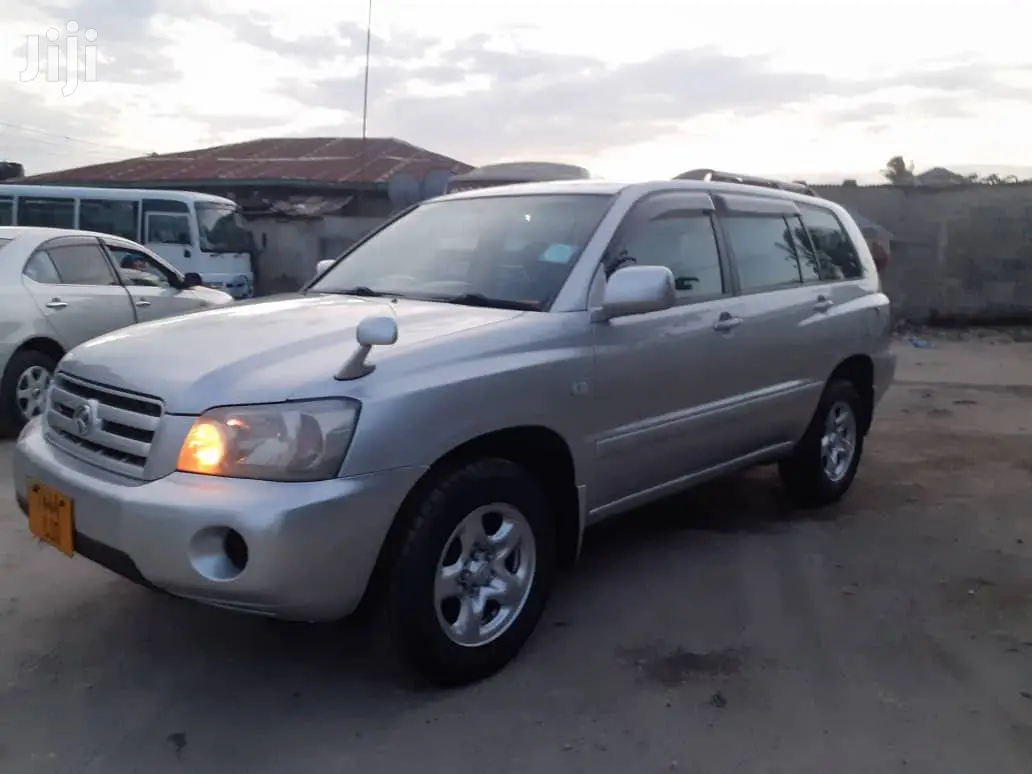 Toyota Kluger 2004 Silver