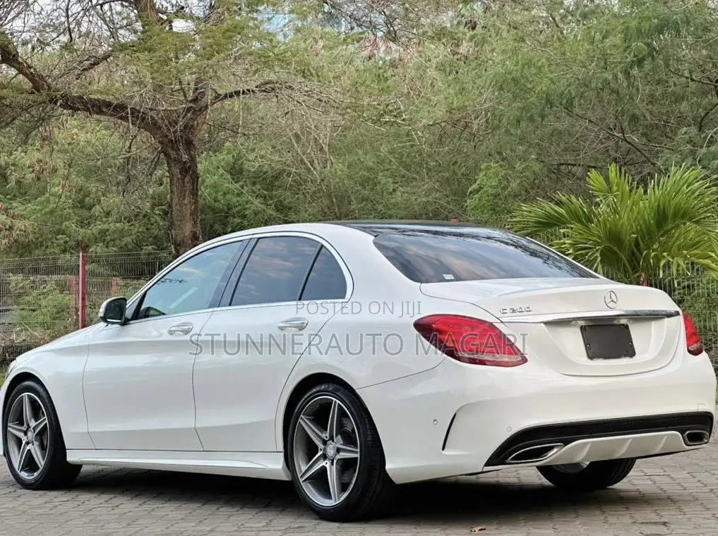 Mercedes-Benz C200 2014 White