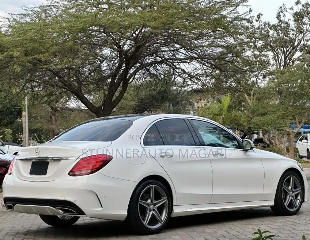 Mercedes-Benz C200 2014 White