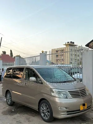 Toyota Alphard 2005 Gold