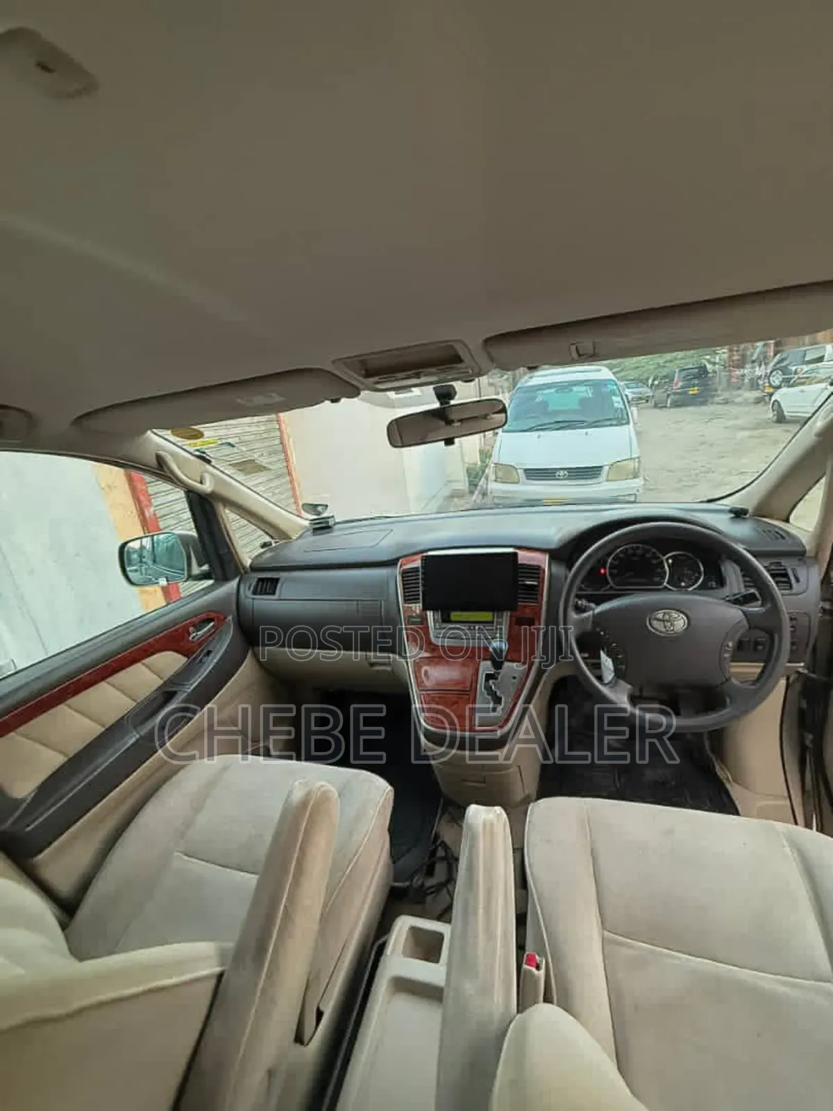 Toyota Alphard 2005 Gold