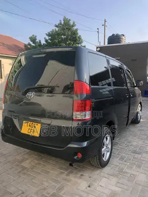 Toyota Noah 2006 Black