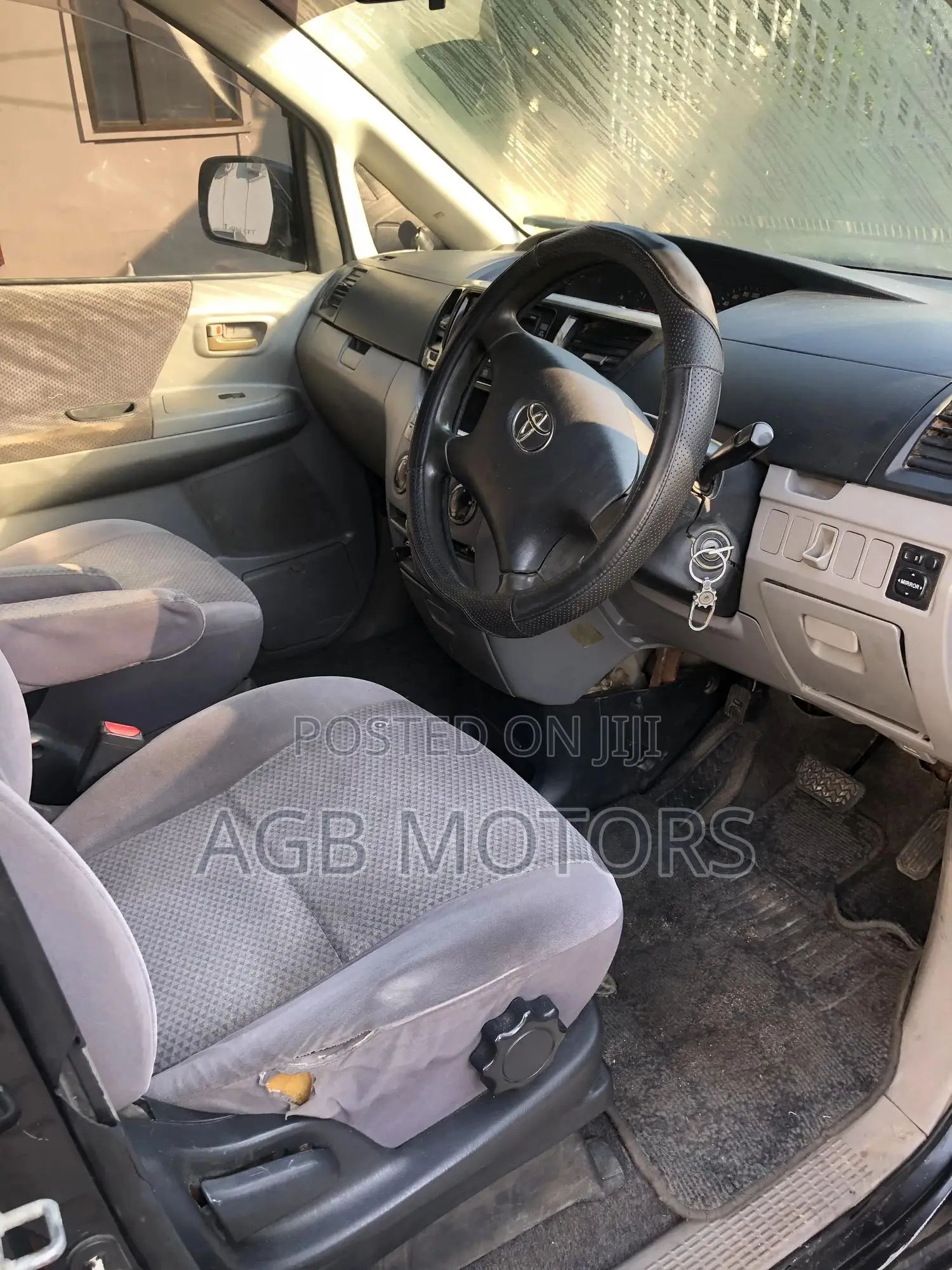 Toyota Noah 2006 Black