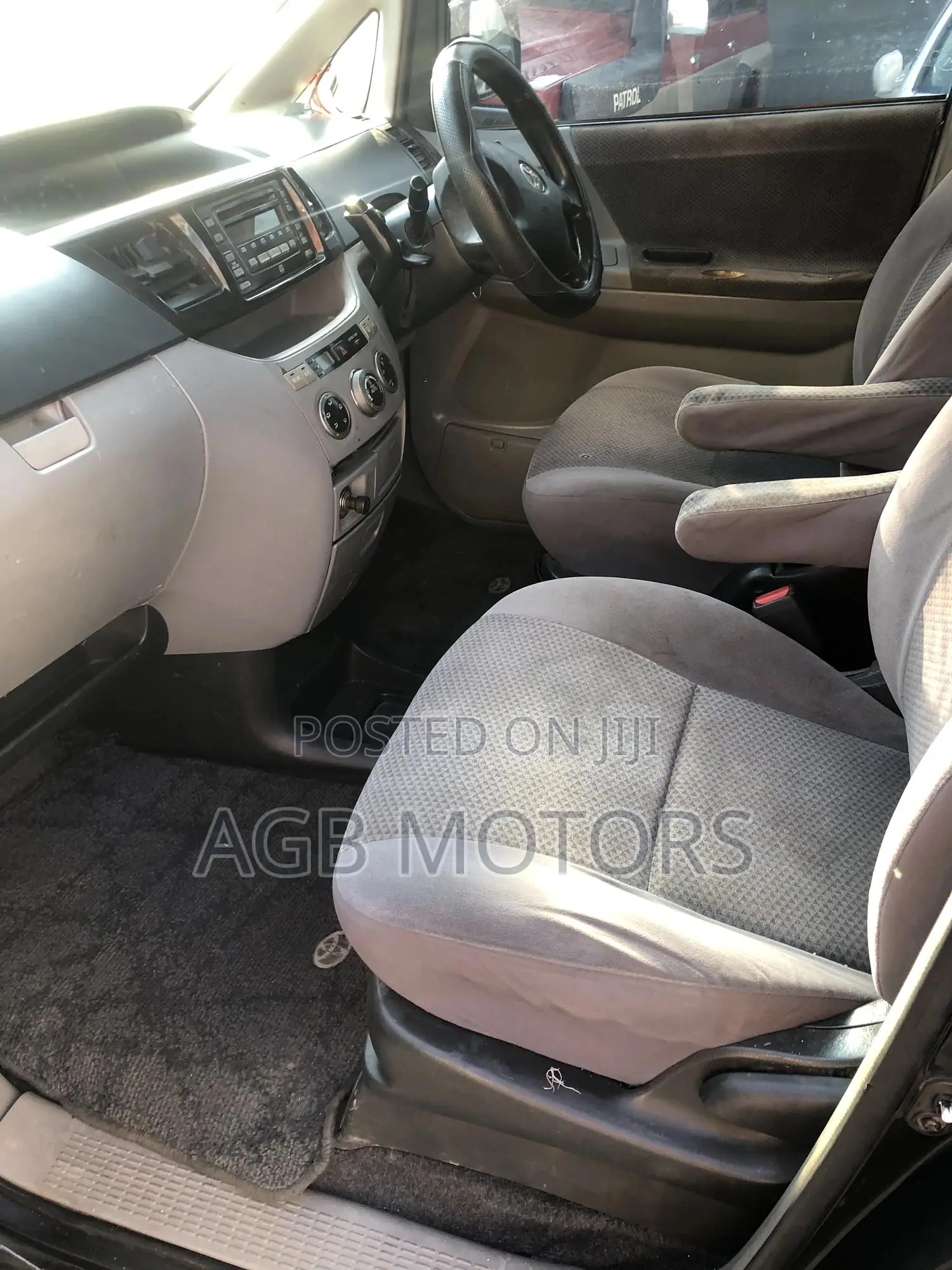 Toyota Noah 2006 Black
