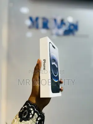 New Apple iPhone 16e 128 GB Black