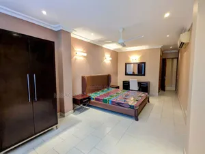 Furnished 3bdrm Apartment in Oyster Bay for rent