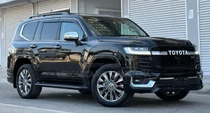 Toyota Land Cruiser 2022 Black