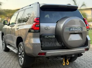 Toyota Land Cruiser Prado 2023 Brown