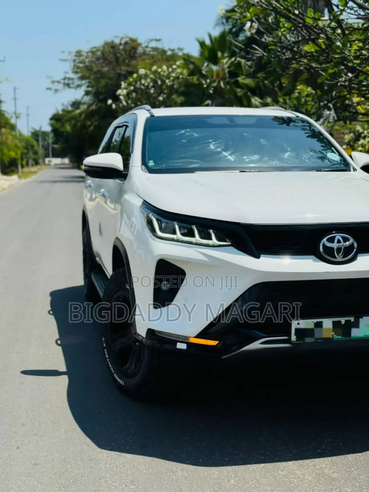 Toyota Fortuner 2023 White