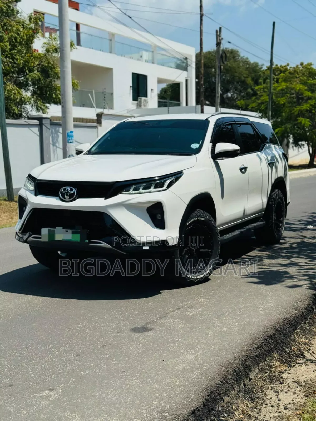 Toyota Fortuner 2023 White