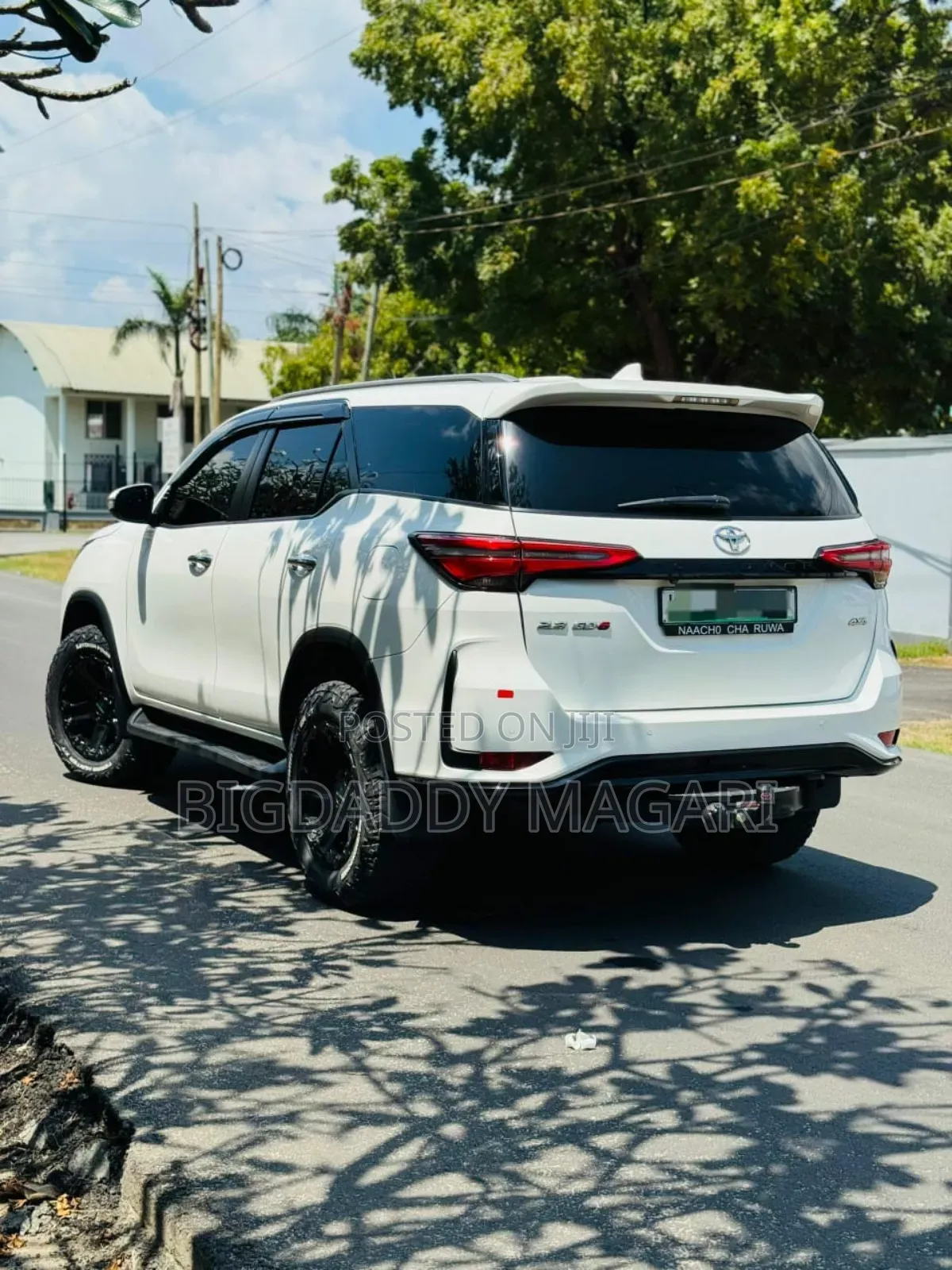 Toyota Fortuner 2023 White