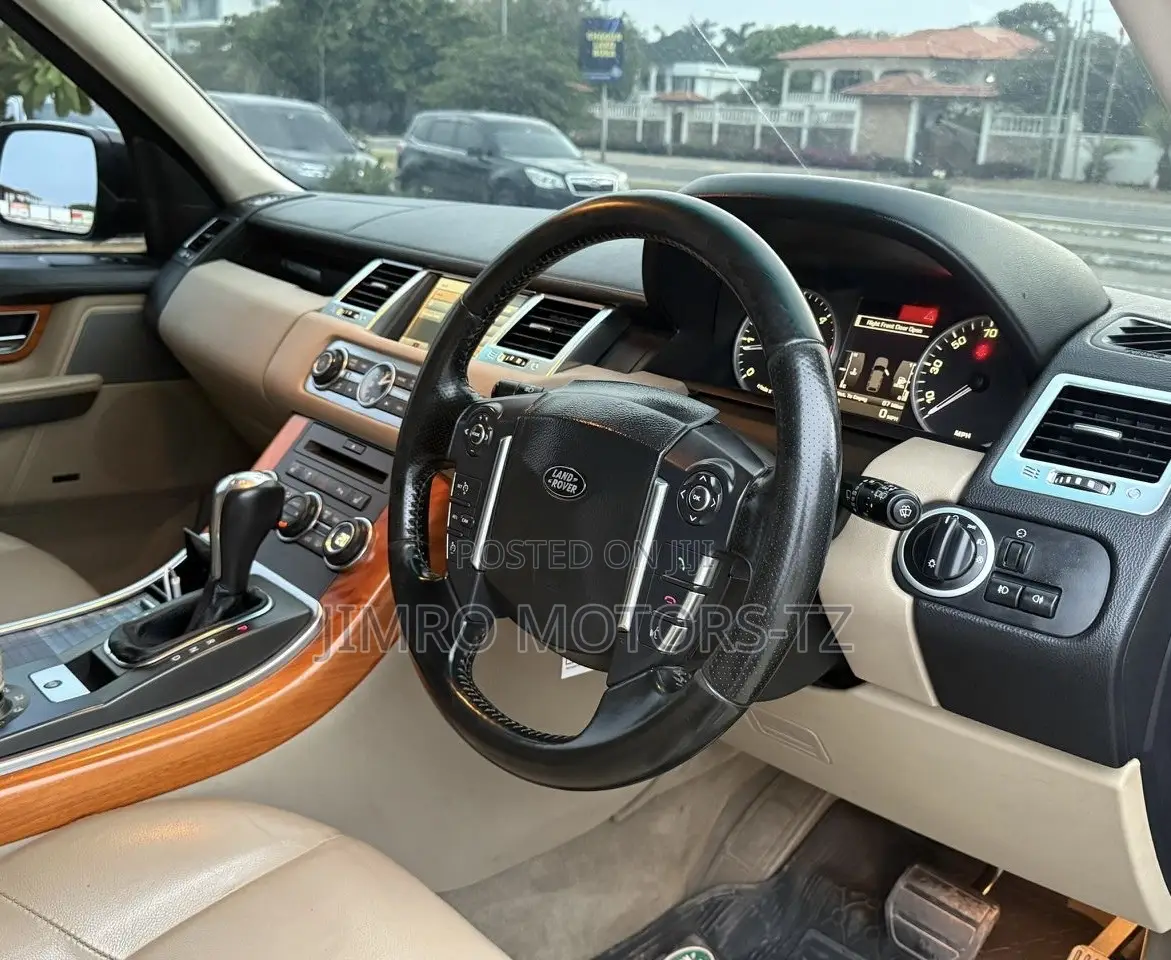 Land Rover Range Rover Sport 2011 Black