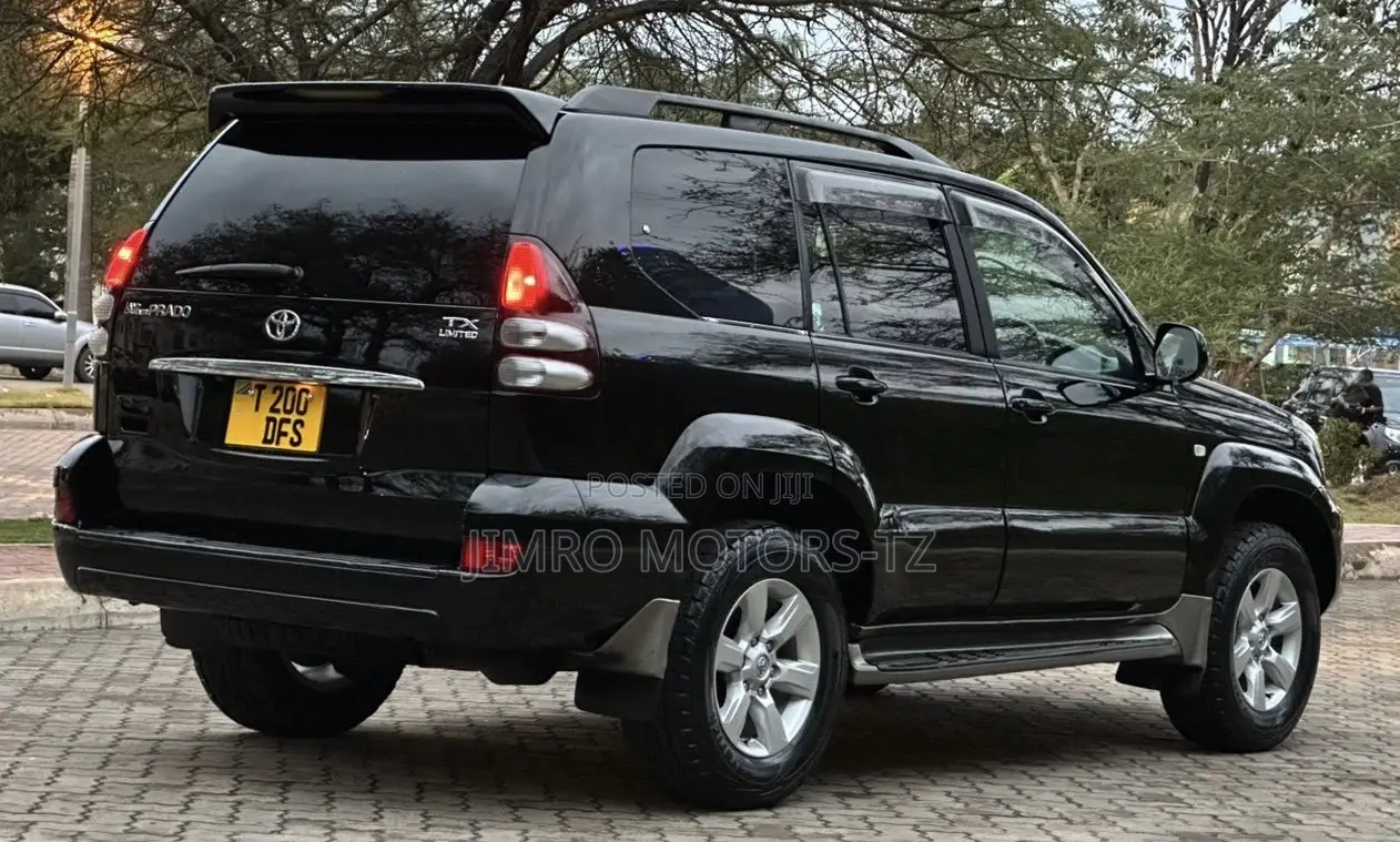 Toyota Land Cruiser Prado 2005 Black