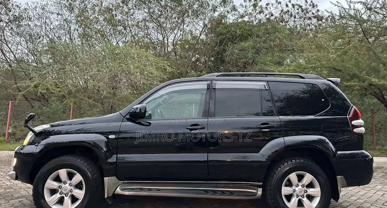 Toyota Land Cruiser Prado 2005 Black