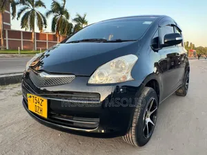 Toyota Ractis 2008 Black