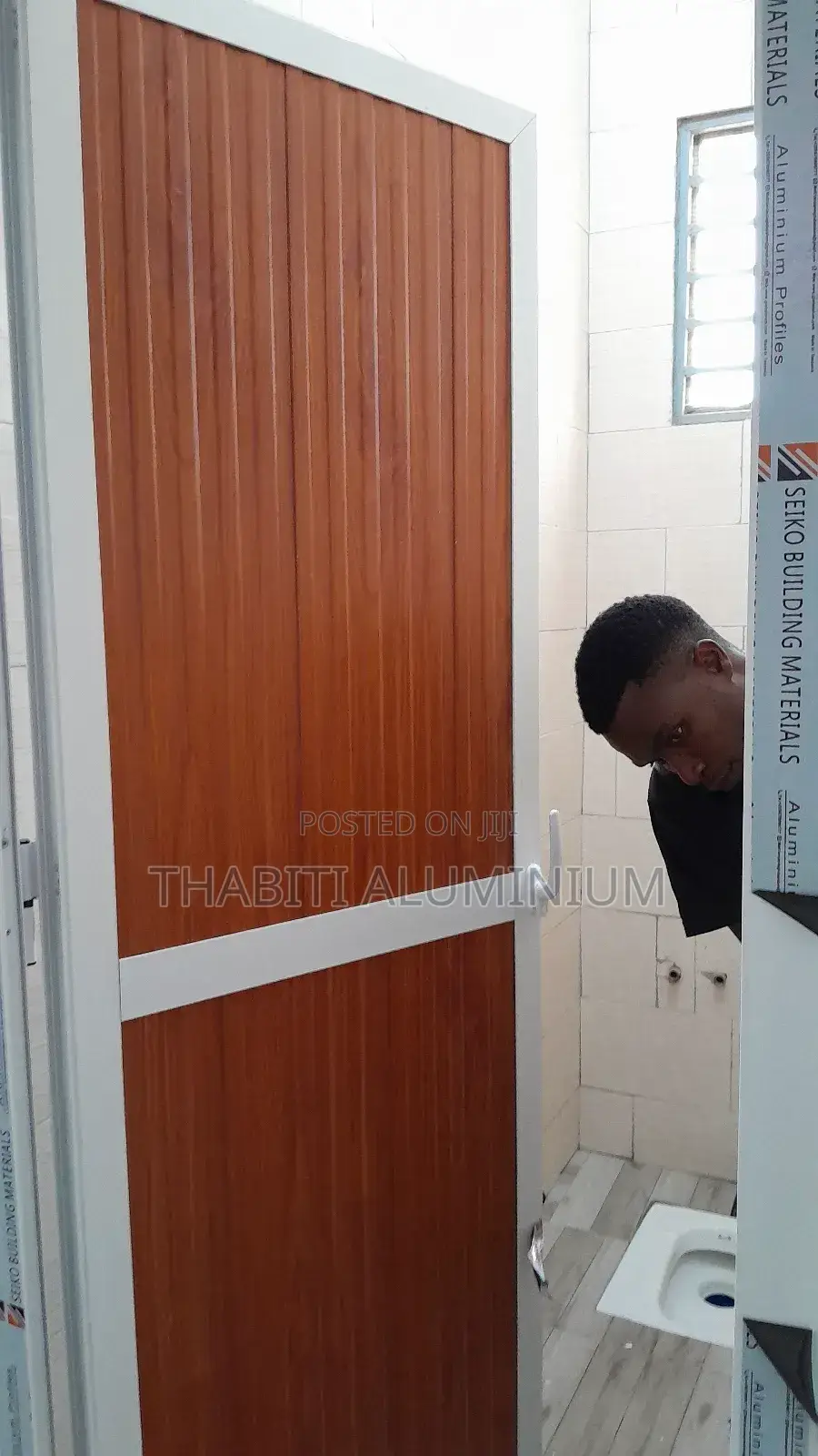 Mlango Wa Chooni Wa Aluminium Usiyo Oza Kwa Maji