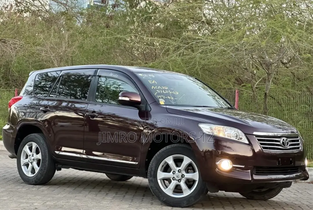 Toyota Vanguard 2010 Maroon
