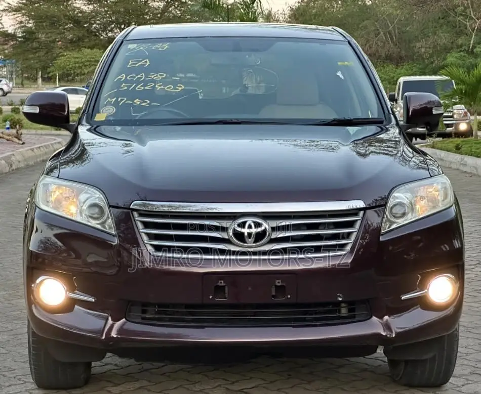 Toyota Vanguard 2010 Maroon
