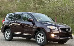 Toyota Vanguard 2010 Maroon