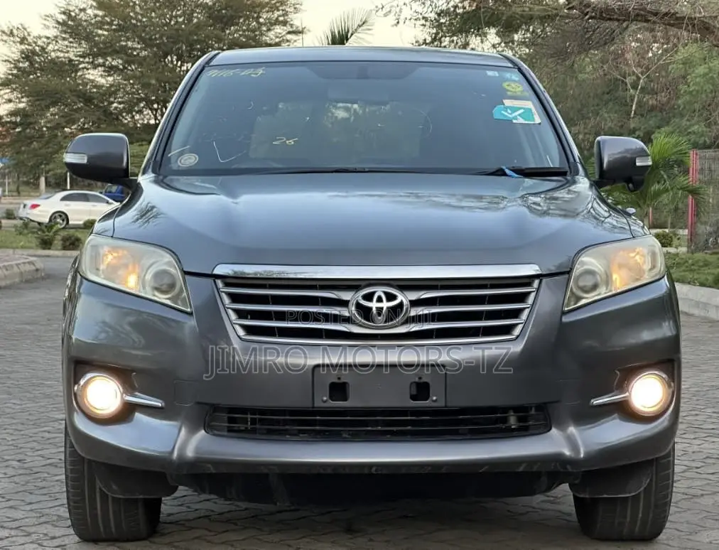 Toyota Vanguard 2010 Gray