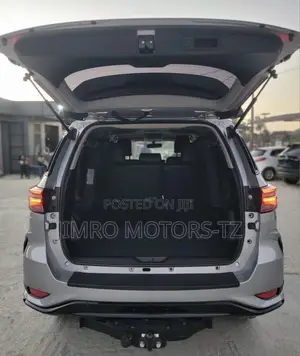 Toyota Fortuner 2025 Gray
