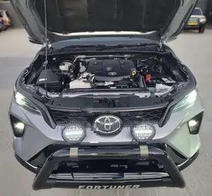 Toyota Fortuner 2025 Gray