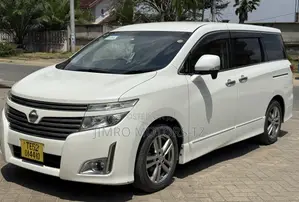 Nissan Elgrand 2011 White
