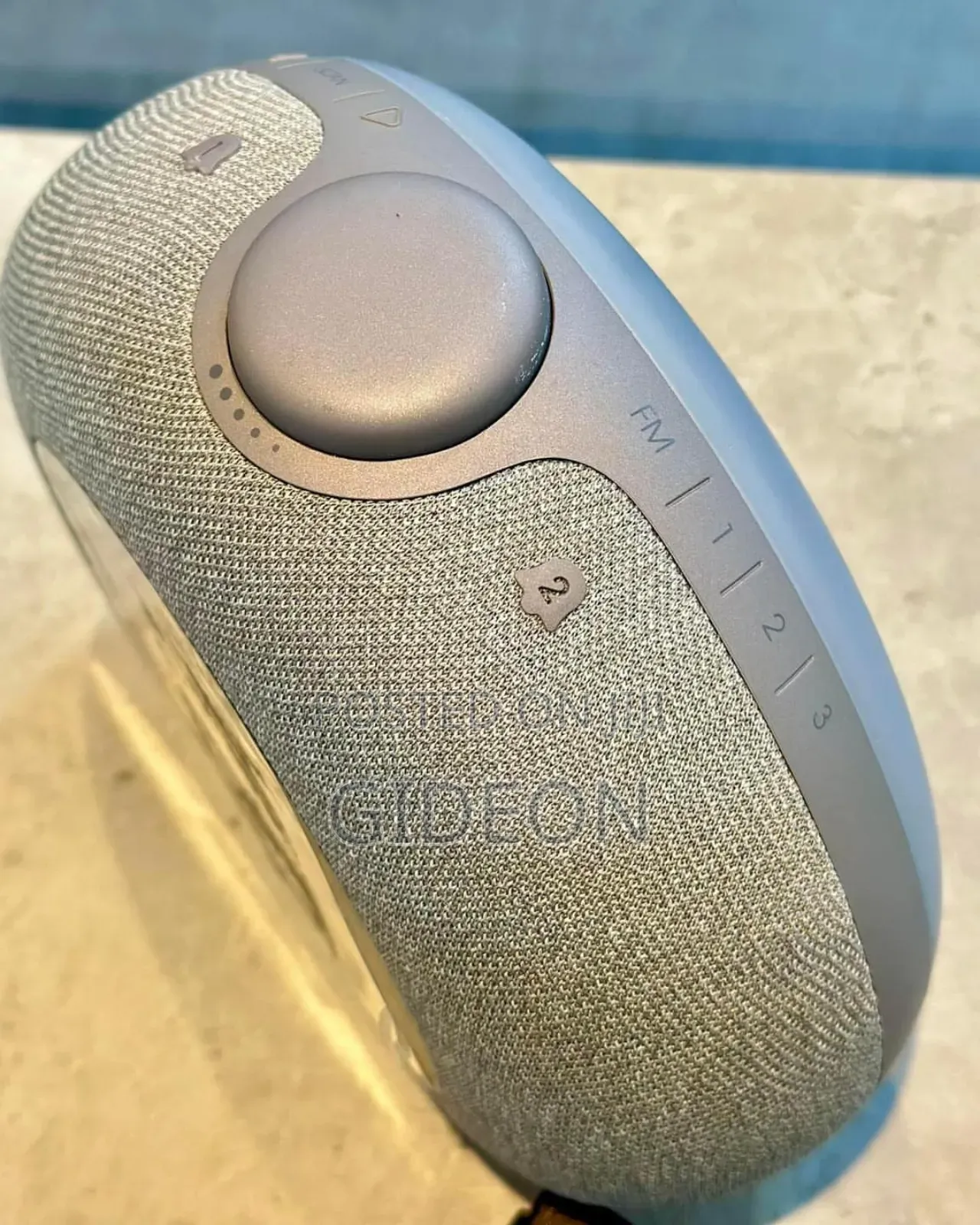 JBL Horizon 2 Bluetooth Clock Radio 