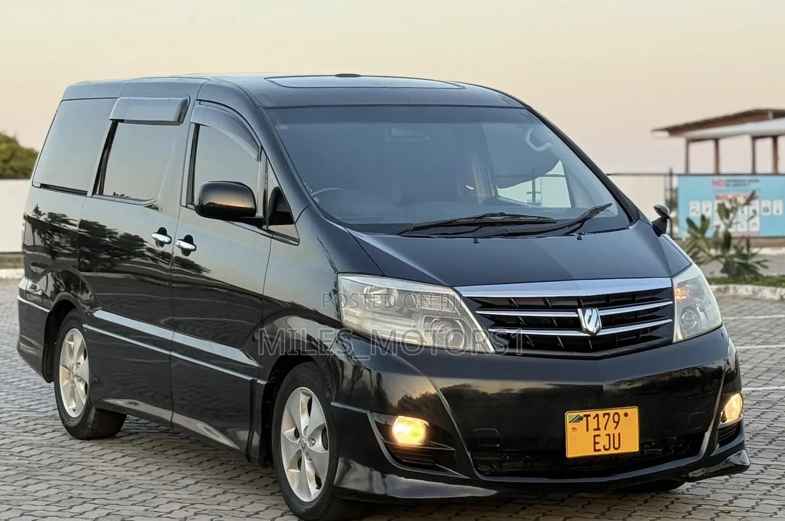 Toyota Alphard 2006 Black