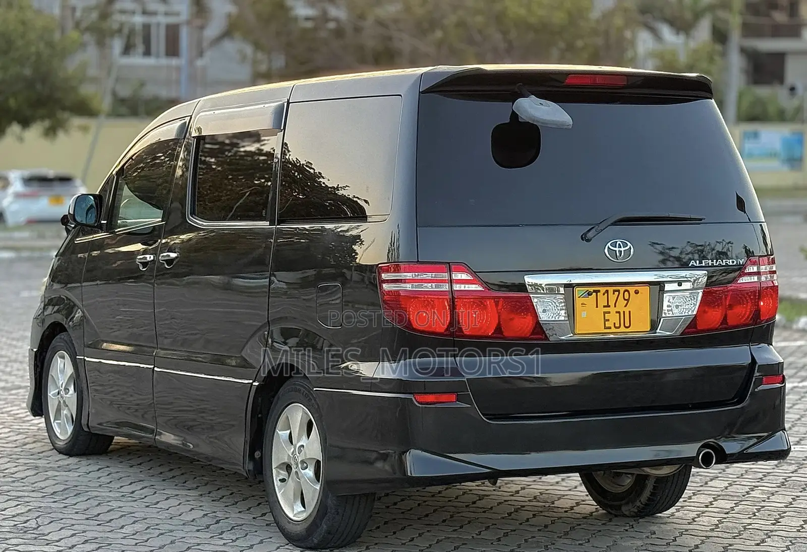 Toyota Alphard 2006 Black
