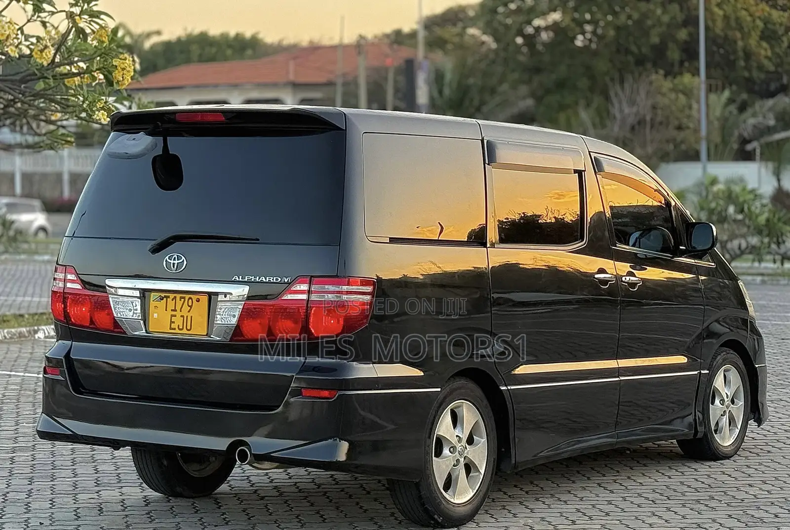 Toyota Alphard 2006 Black
