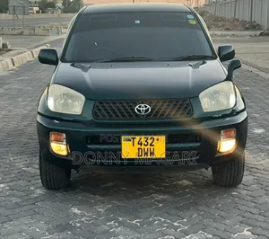 Toyota RAV4 Automatic 2003 Green