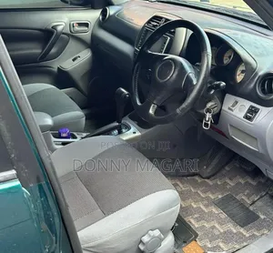 Toyota RAV4 Automatic 2003 Green