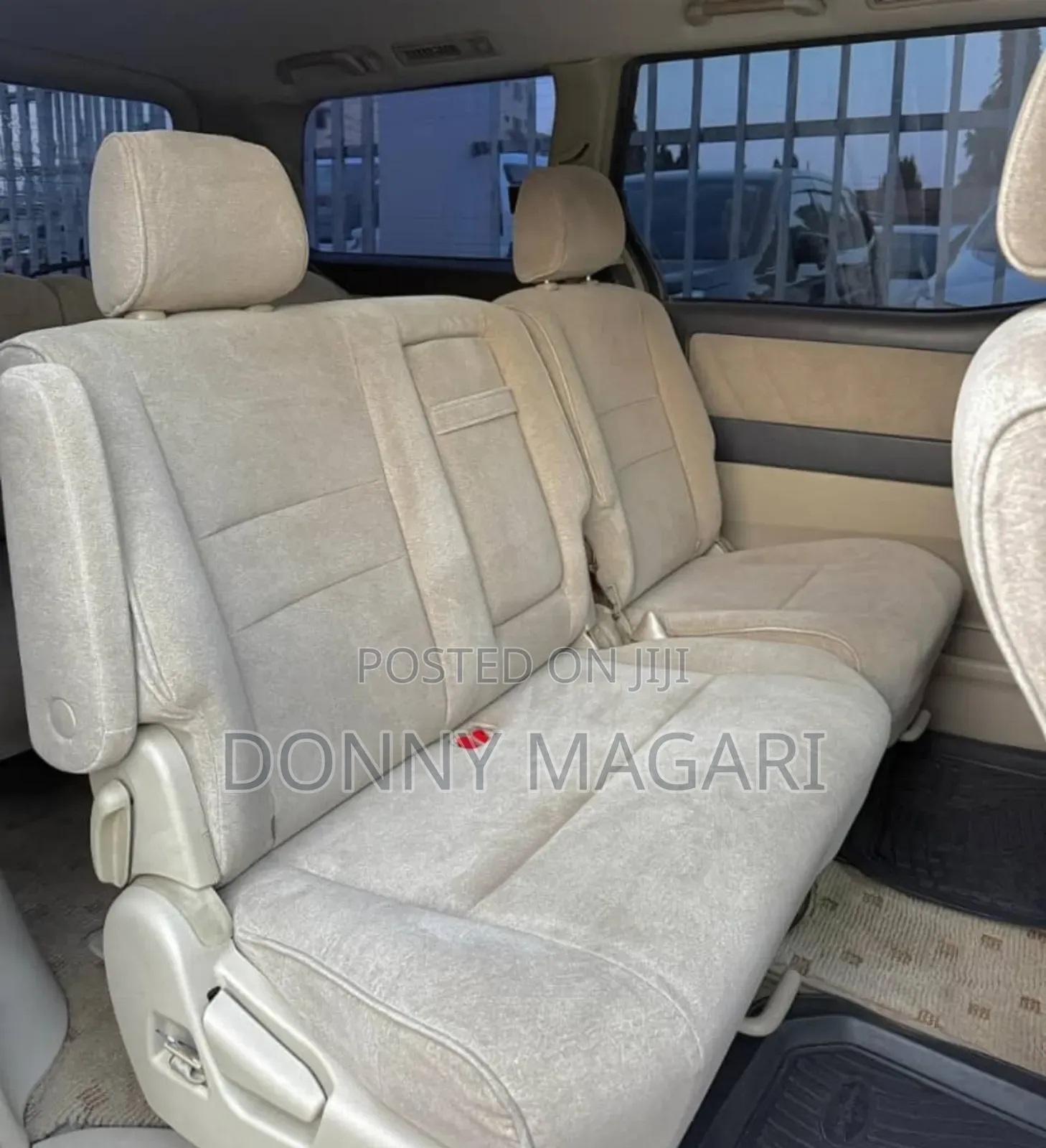 Toyota Alphard 2006 Gold