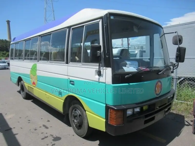 Nissan Civilian 1990 White