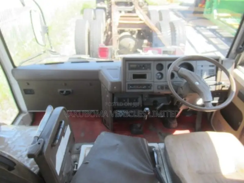 Nissan Civilian 1990 White