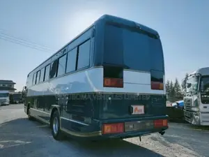 Isuzu Executive Bus 2001 Green