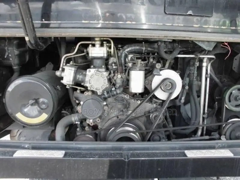 Isuzu Executive Bus 2004 Black