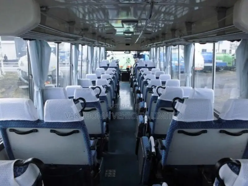 Isuzu Executive Bus 2004 Black