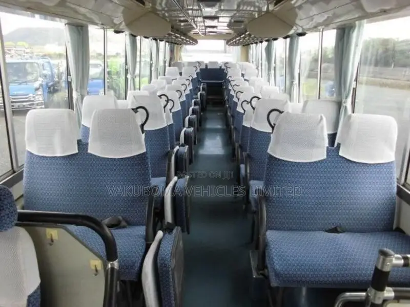 Isuzu Executive Bus 2004 Black