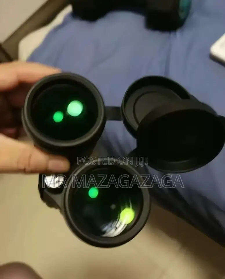 Binoculars Bushnell 8x42