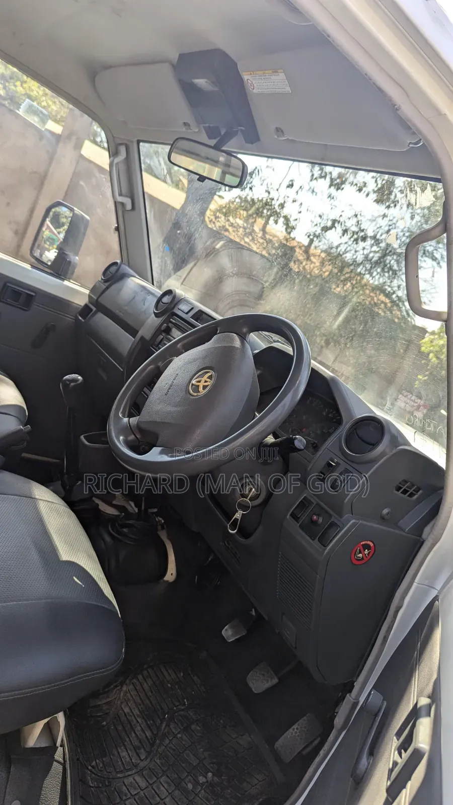 Toyota Land Cruiser 2018 White