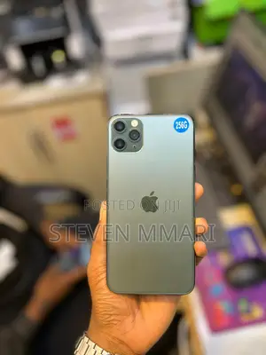 New Apple iPhone 11 Pro Max 256 GB Black